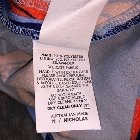 NICHOLAS Red and Blue Palm Print Crepe Halter Dress, Handkerchief Hem, EUC, 4 - Picture 10 of 11